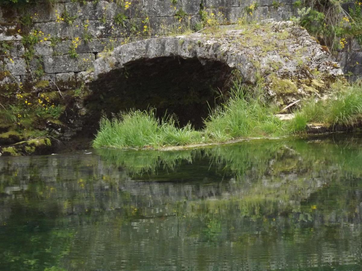 Gite La Petite Ecluse En Bord De Loue Lods Extérieur photo