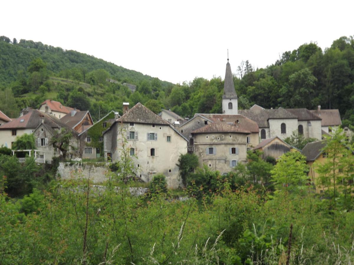 Gite La Petite Ecluse En Bord De Loue Lods Extérieur photo